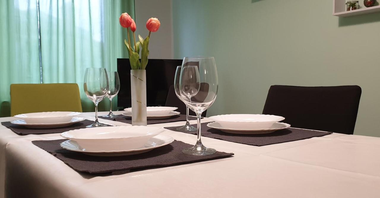 Lovely Apartment In Pomer Kültér fotó